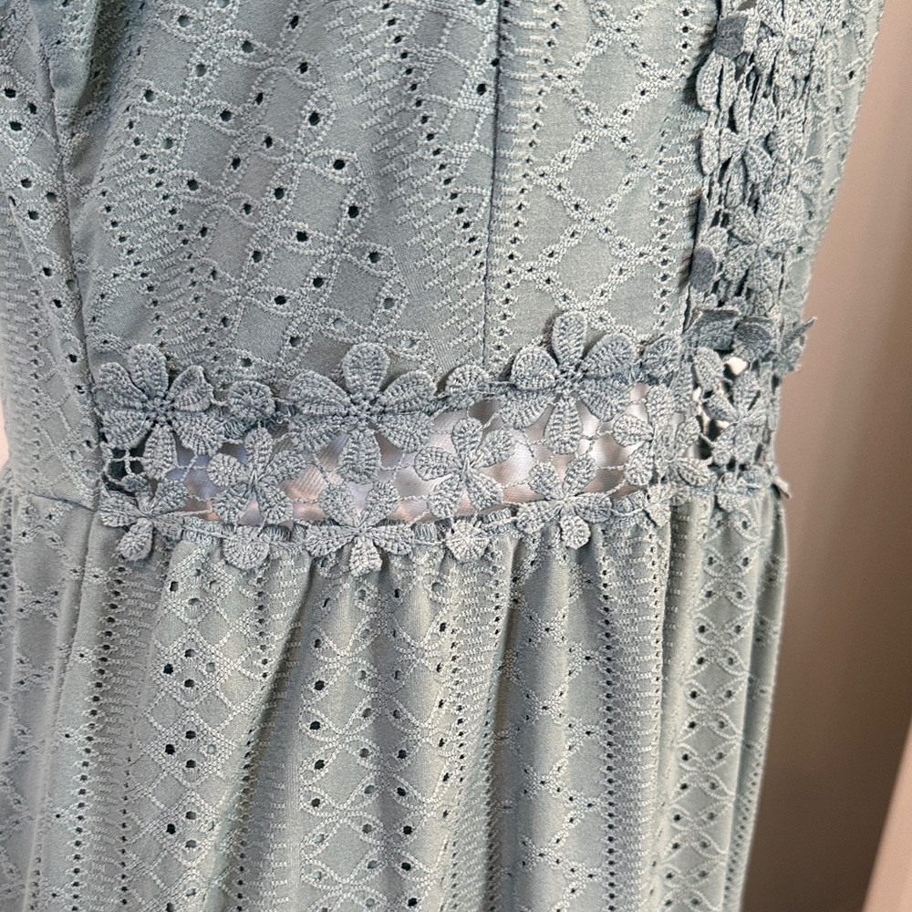 CUPSHE Sage Green Eyelet Mini Dress Size Large - Picture 5 of 14